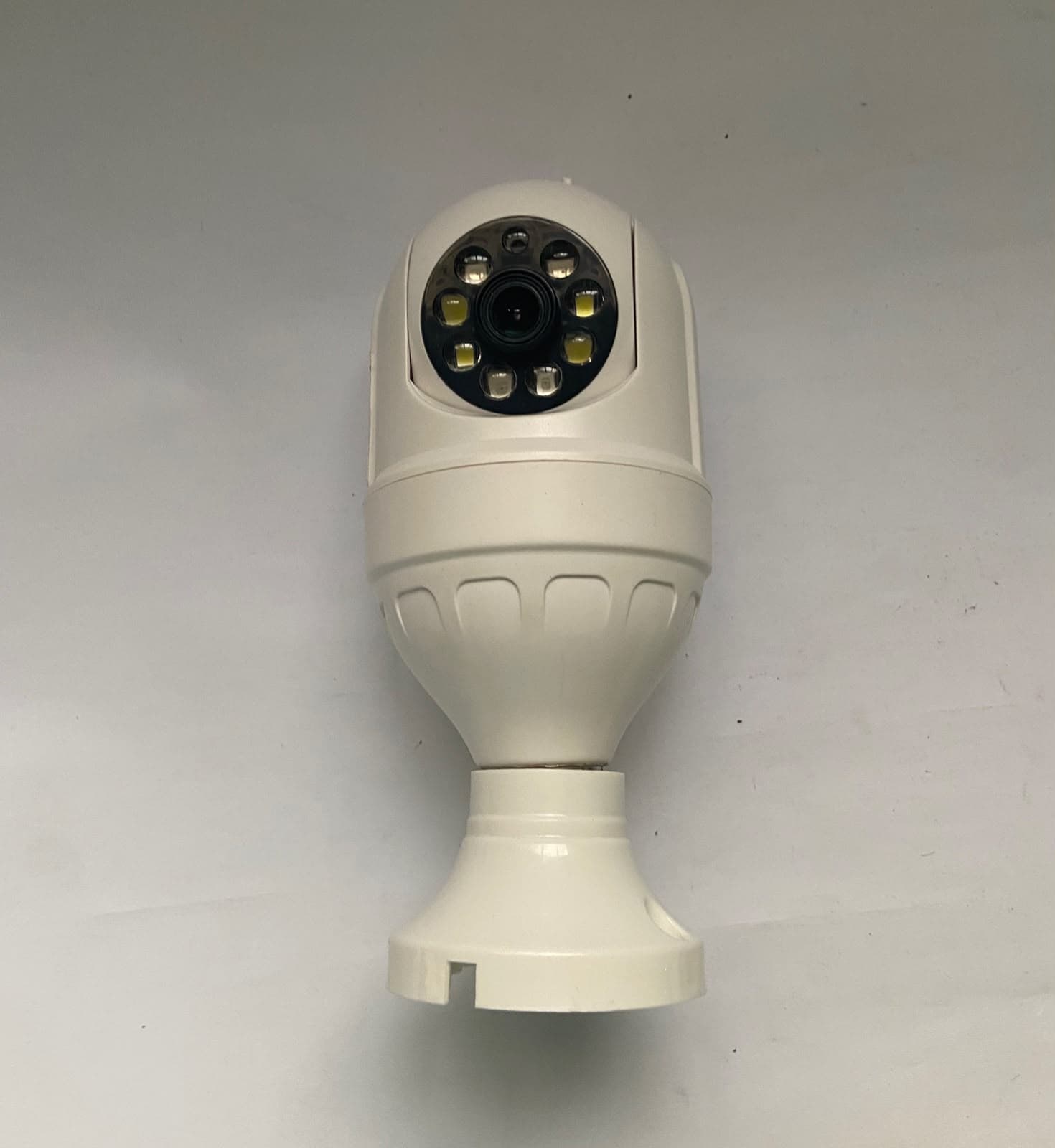 Câmera Lâmpada IP Wi-Fi Jortan JT-9296 Giratória PTZ Full HD Visão Noturna E27 — foto 1 de 4